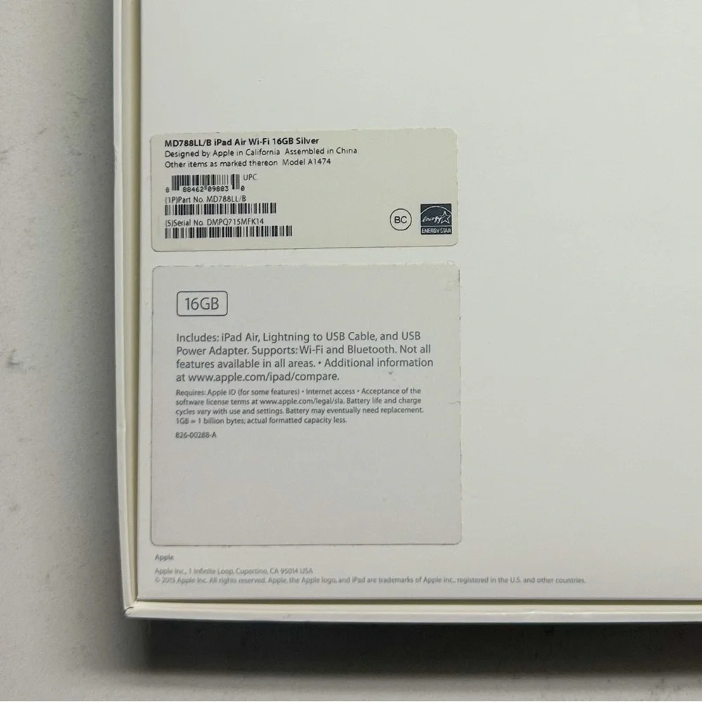 iPad Air 1st Gen 📱 16GB Wi-Fi + Box, Adapter, & Bonus Case – Good Condition! - Picture 7 of 11